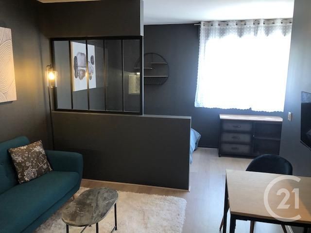 Appartement T1 à louer - 1 pièce - 22.68 m2 - LYON - 69008 - RHONE-ALPES - Century 21 Grande Rue