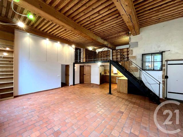 Appartement F3 bis à louer - 3 pièces - 107.34 m2 - LYON - 69004 - RHONE-ALPES - Century 21 Grande Rue