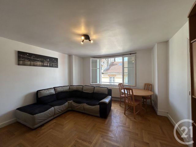 Appartement F3 à louer - 3 pièces - 70.31 m2 - VILLEURBANNE - 69 - RHONE-ALPES - Century 21 Grande Rue