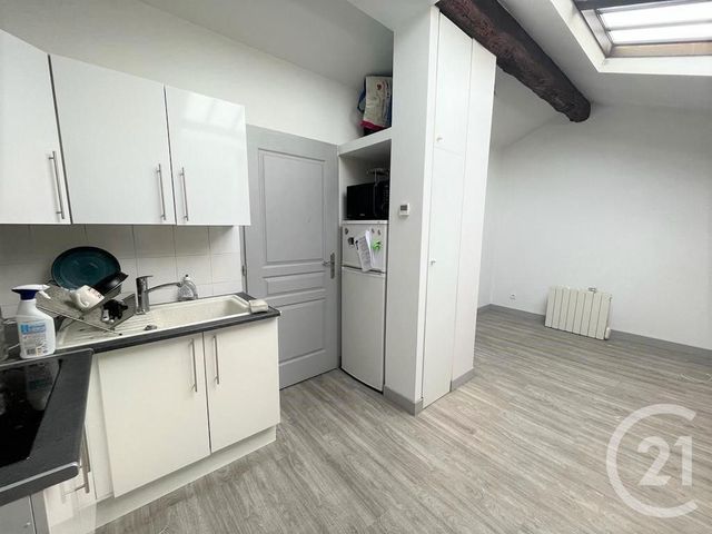 Appartement F3 à louer - 3 pièces - 38.68 m2 - OULLINS - 69 - RHONE-ALPES - Century 21 Grande Rue